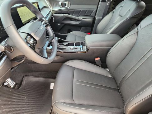 New 2026 Kia Sorento SX image 9