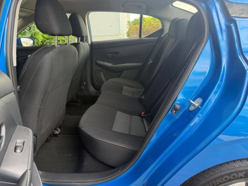 Used 2025 Nissan Sentra SV FWD image 32