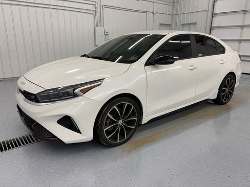 Used 2022 Kia Forte GT image 12