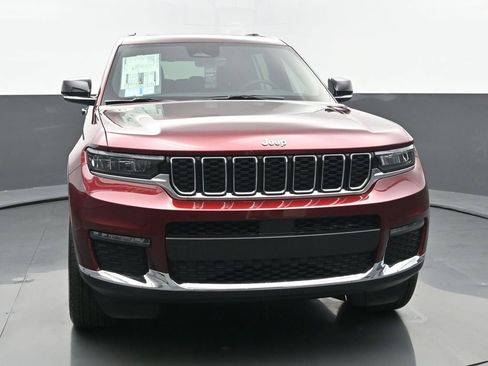 Used 2025 Jeep Grand Cherokee L Limited image 8