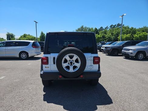 Used 2018 Jeep Wrangler Unlimited Sport S AWD/4WD image 6