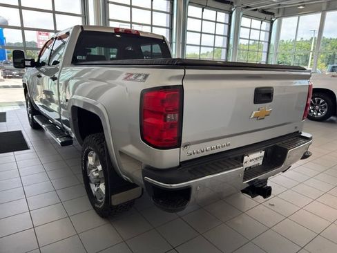 Used 2015 Chevrolet Silverado 3500 LT w/ LT Convenience Package AWD/4WD image 42