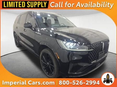 Used 2025 Lincoln Aviator Reserve w/ Jet Appearance Package AWD/4WD image 1