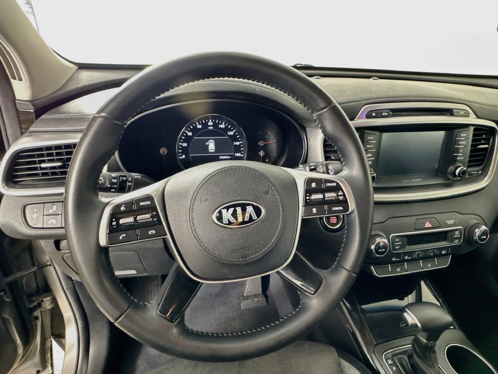 Used 2019 Kia Sorento EX FWD image 11