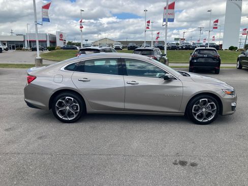 Used 2024 Chevrolet Malibu LT FWD image 8