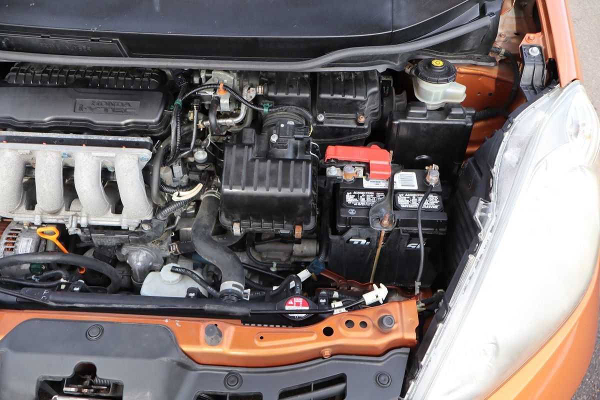 Used 2010 Honda Fit Sport image 38