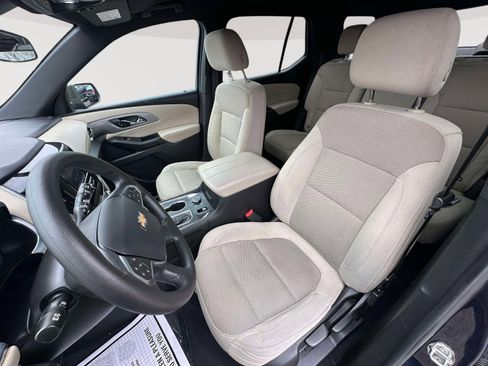 Certified 2022 Chevrolet Traverse LS image 23