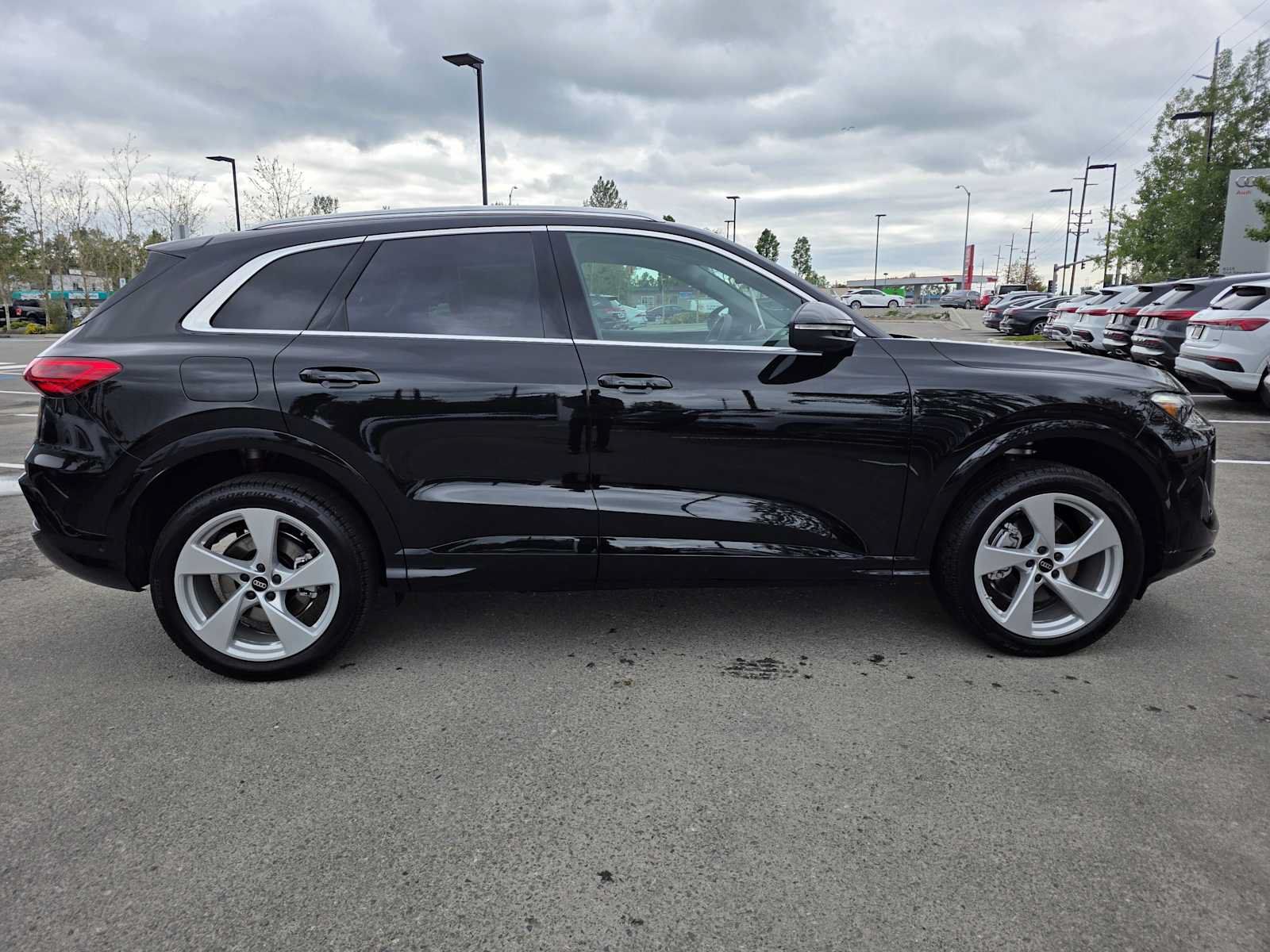 New 2026 Audi Q5 Premium AWD/4WD image 2