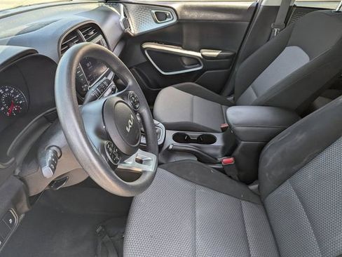 Used 2022 Kia Soul LX w/ Technology Package FWD image 22