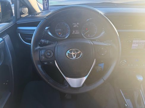 Used 2014 Toyota Corolla S Premium image 11