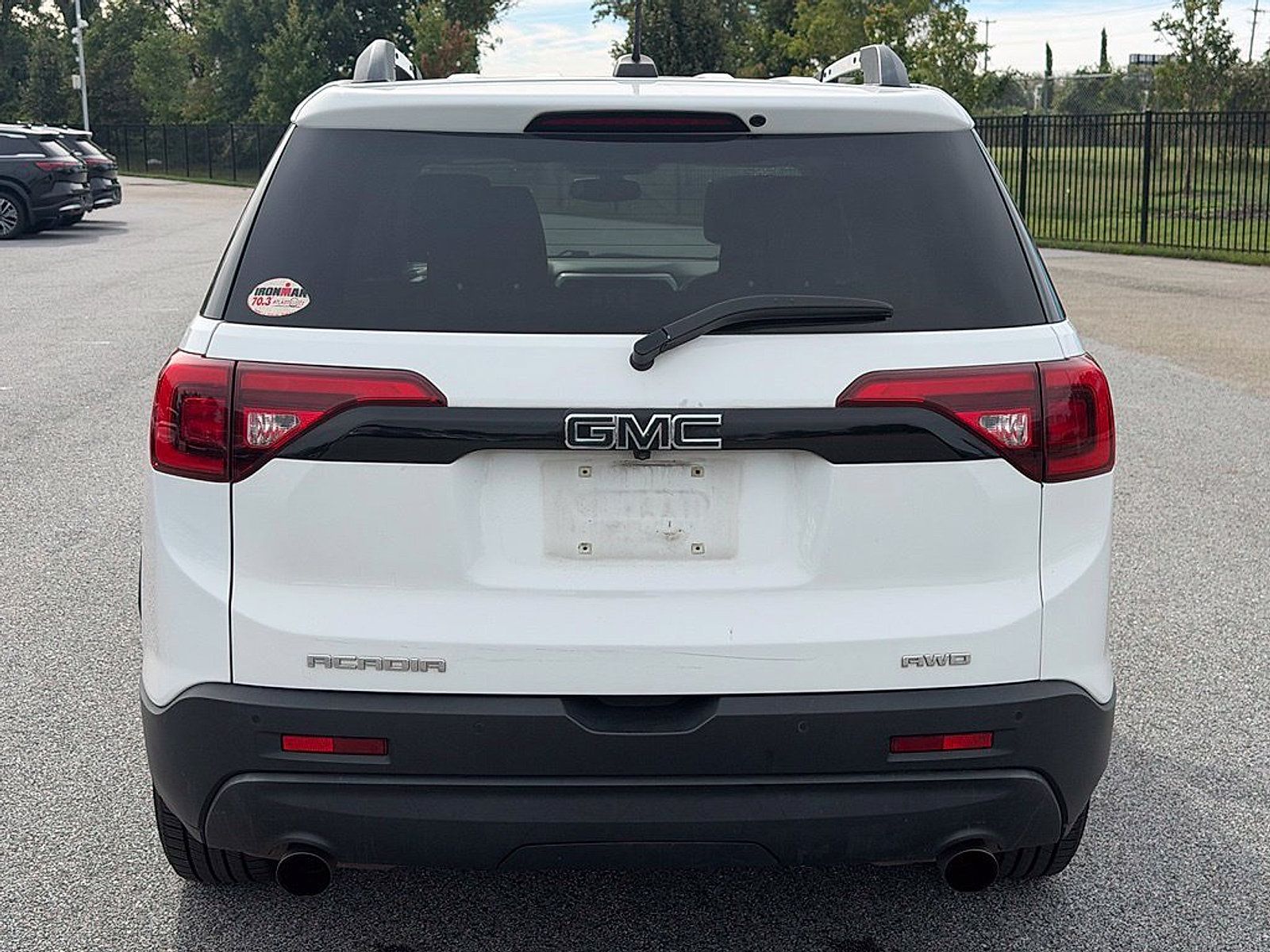 Used 2019 GMC Acadia SLT w/ Black Edition AWD/4WD image 6