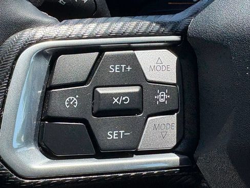 Used 2025 Ford Mustang Coupe RWD image 15