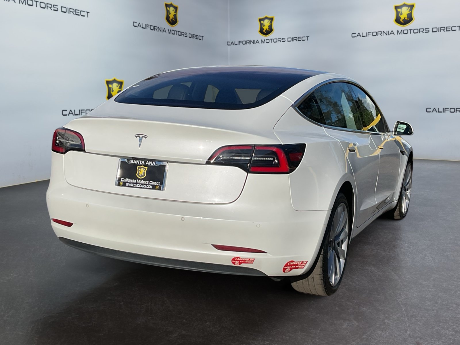 Used 2018 Tesla Model 3 Long Range RWD image 5