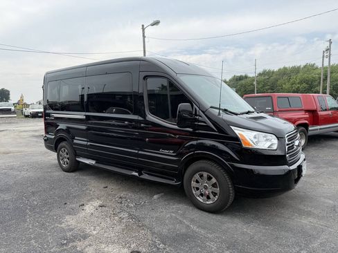 Used 2018 Ford Transit 250 148 Medium Roof w/ Exterior Upgrade Package RWD image 7