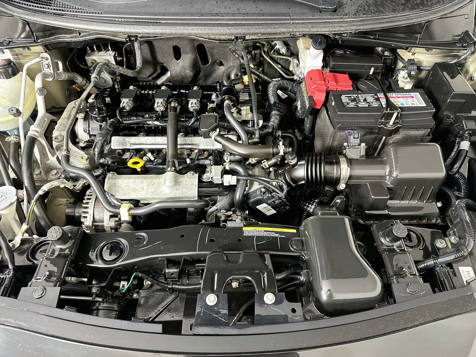 Used 2025 Nissan Versa SV FWD image 31