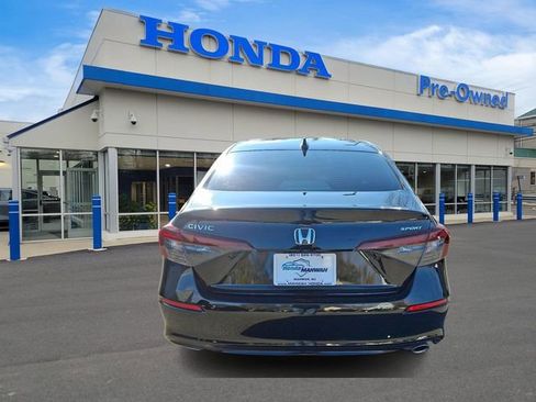 Used 2025 Honda Civic Sport image 5