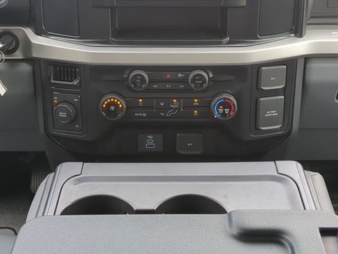New 2025 Ford F350 XL w/ XL Chrome Package image 17
