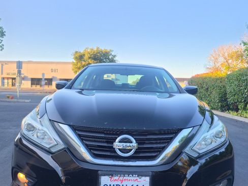 Used 2016 Nissan Altima 2.5 SV FWD image 2