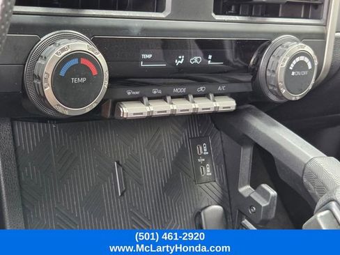 Used 2025 Toyota 4Runner SR5 AWD/4WD image 25