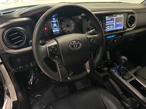 Certified 2021 Toyota Tacoma TRD Off-Road w/ TRD Premium Off Road Package AWD/4WD image 2