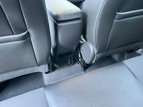 Used 2025 Buick Encore GX Preferred image 23