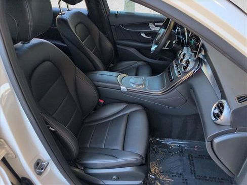 Used 2022 Mercedes-Benz GLC 300 4MATIC image 22