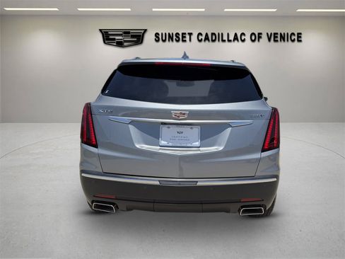 Certified 2025 Cadillac XT5 Luxury FWD image 4