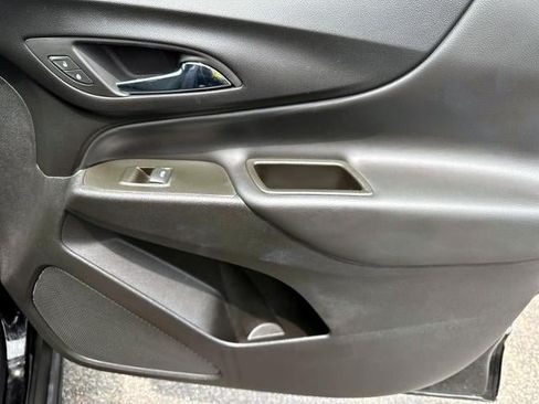 Used 2023 Chevrolet Equinox LT AWD/4WD image 8