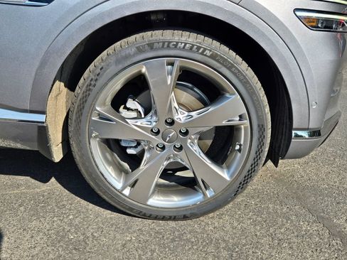 Used 2021 Genesis GV80 2.5T w/ Prestige Package 04 AWD/4WD image 9