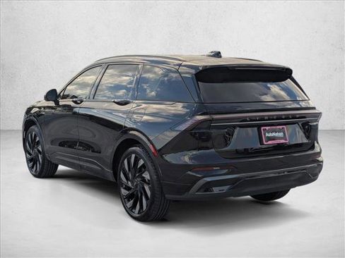 New 2026 Lincoln Nautilus Reserve image 8