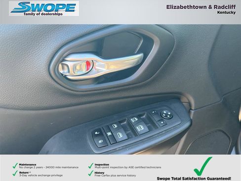 Certified 2022 Jeep Cherokee Trailhawk w/ Technology Group B AWD/4WD image 12
