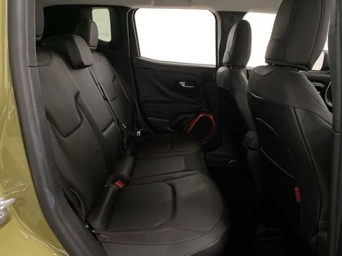 Used 2015 Jeep Renegade Trailhawk w/ Premium Leather Group image 22