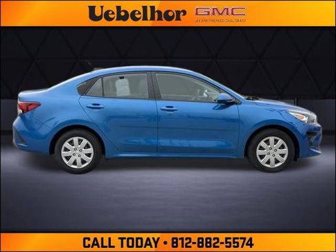 Used 2022 Kia Rio S image 3