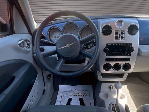 Used 2007 Chrysler PT Cruiser Touring FWD image 8