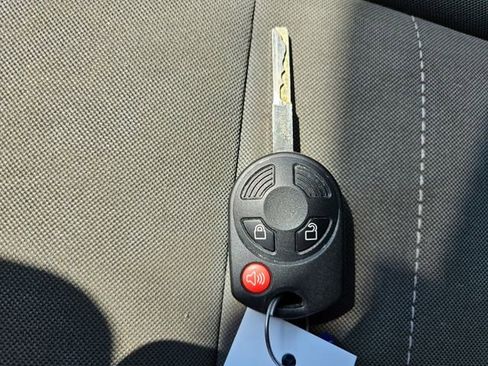 Used 2016 Ford Escape SE image 29