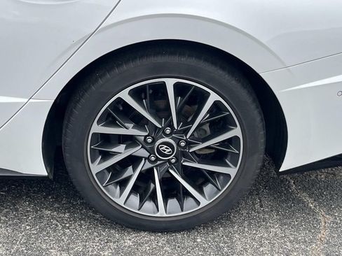 Used 2023 Hyundai Sonata Limited FWD image 9
