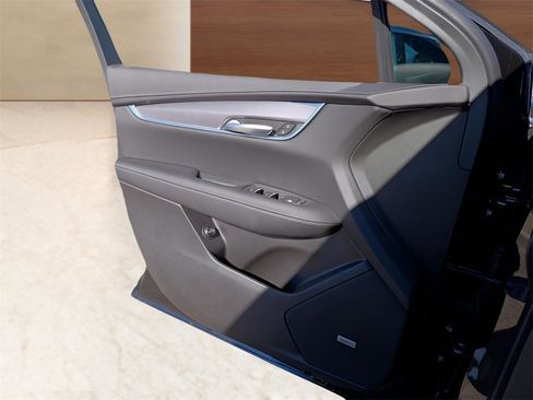 New 2026 Cadillac XT5 Luxury w/ LPO, Floor Liner Package image 19