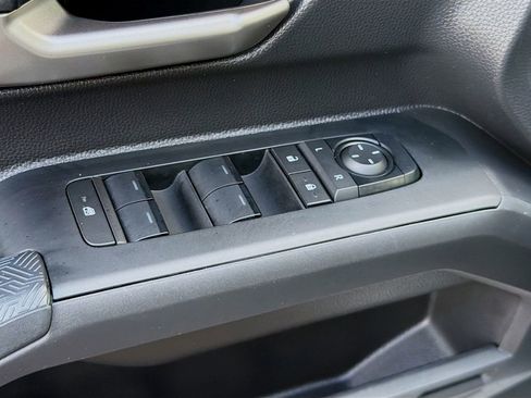 Used 2024 Toyota Tacoma TRD Off-Road image 23