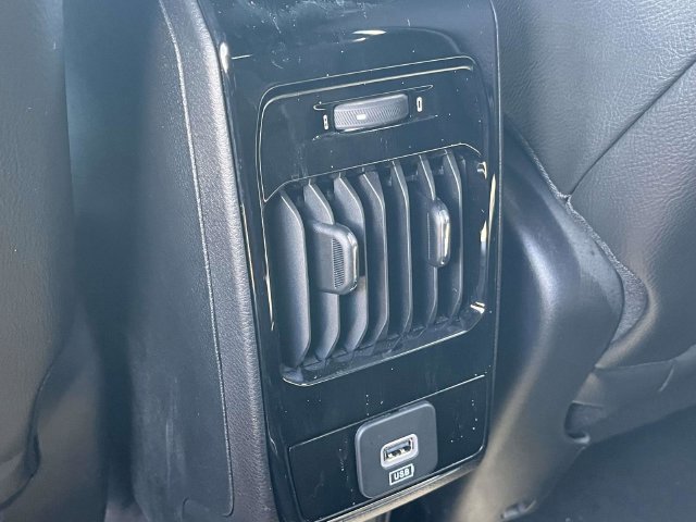 Used 2023 Jeep Compass Latitude AWD/4WD image 19