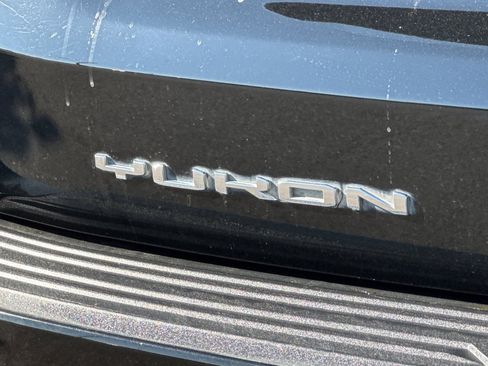 Used 2021 GMC Yukon XL Denali w/ LPO, Illumination Package image 45