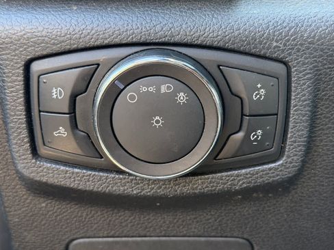 Used 2018 Ford F150 XLT AWD/4WD image 9