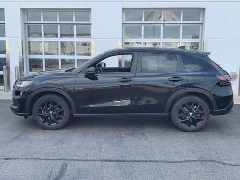 Used 2024 Honda HR-V Sport image 3