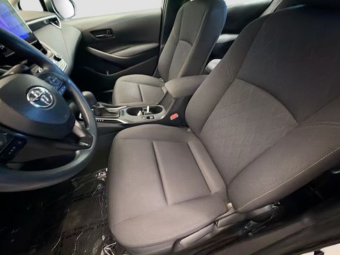 Used 2023 Toyota Corolla LE FWD image 11