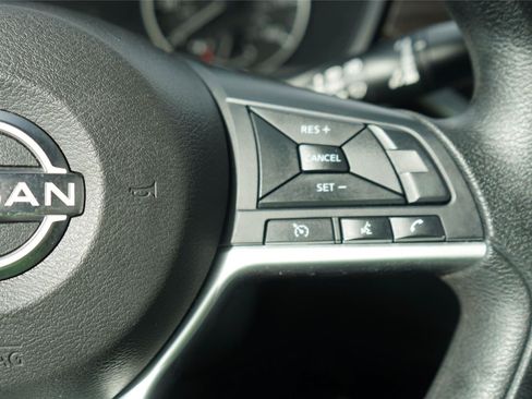 Used 2024 Nissan Altima 2.5 SV FWD image 16