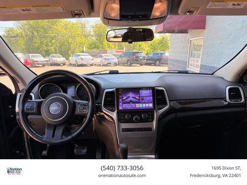 Used 2011 Jeep Grand Cherokee Laredo AWD/4WD image 9