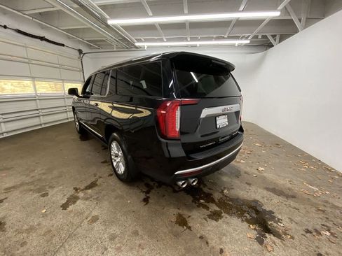 Used 2022 GMC Yukon XL Denali image 4