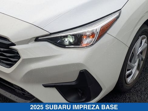 Certified 2025 Subaru Impreza 2.0i image 10