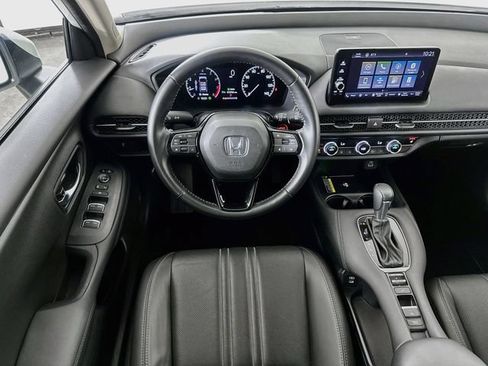 Certified 2025 Honda HR-V EX-L image 4