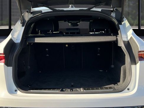 Used 2024 Jaguar F-PACE R-Dynamic S image 17