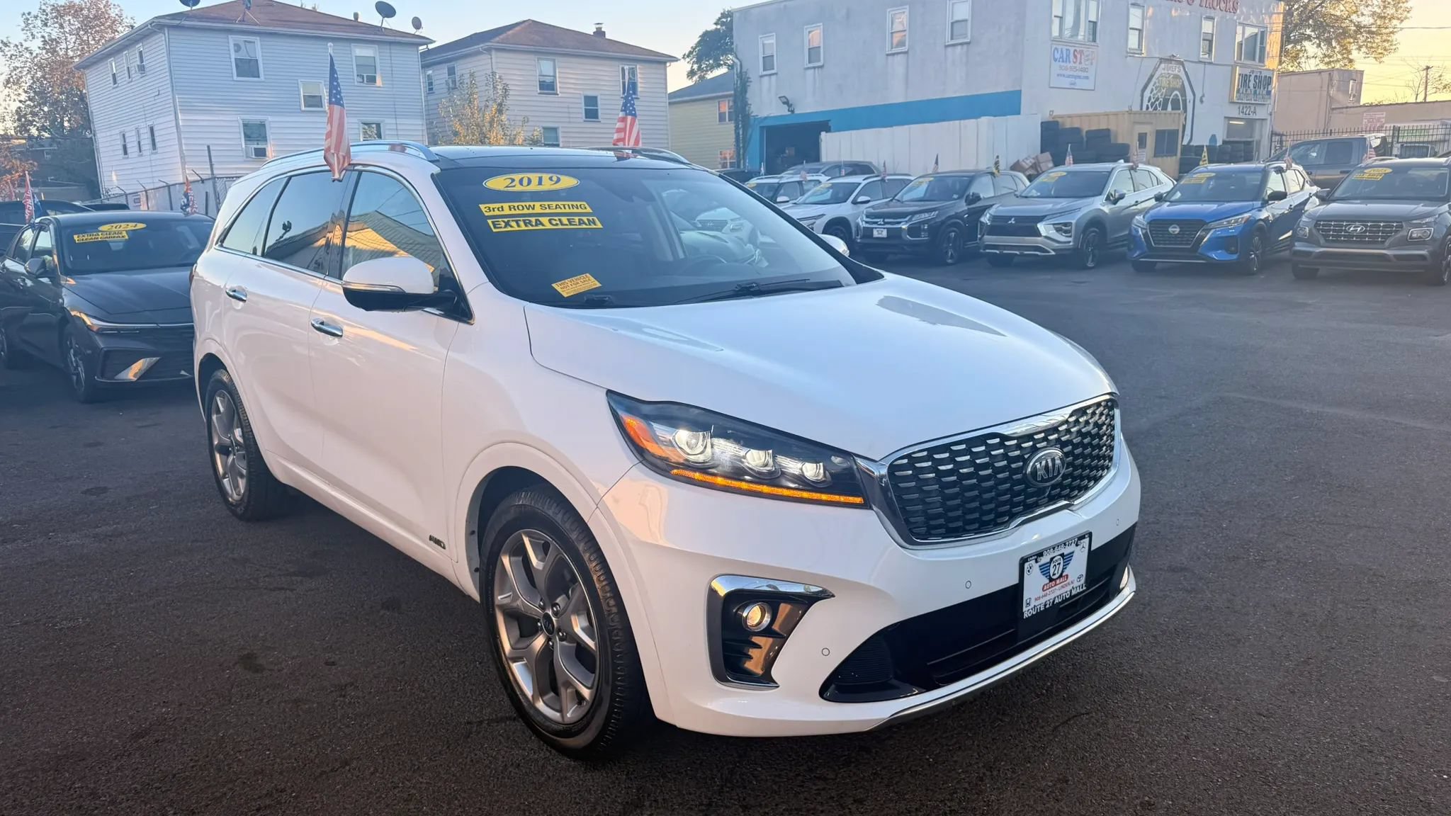 Used 2019 Kia Sorento SX w/ SX Touring Package AWD/4WD image 2